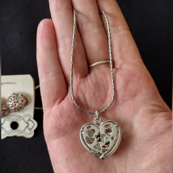 Silver and Glass Red Heart Pendant Necklace and Earring Set NWT - Picture 7 of 12